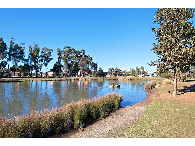 61 Waterview Lane, Cairnlea VIC 3023