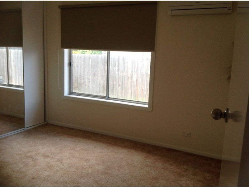 1/8 Power Street, St Albans VIC 3021