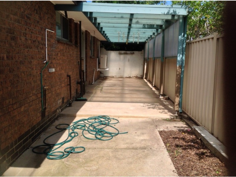 1/8 Power Street, St Albans VIC 3021