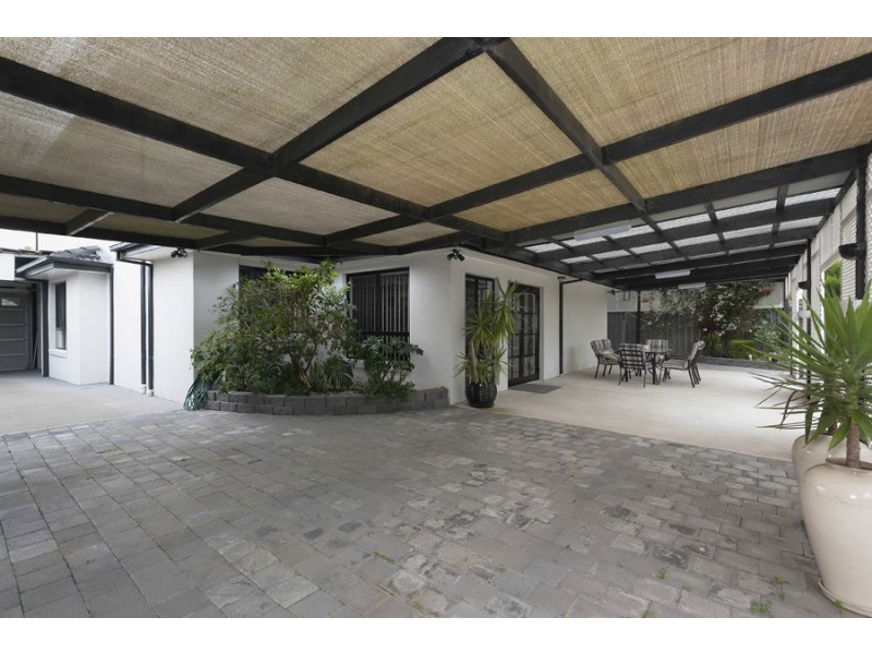 4 Billabong Court, Burnside VIC 3023