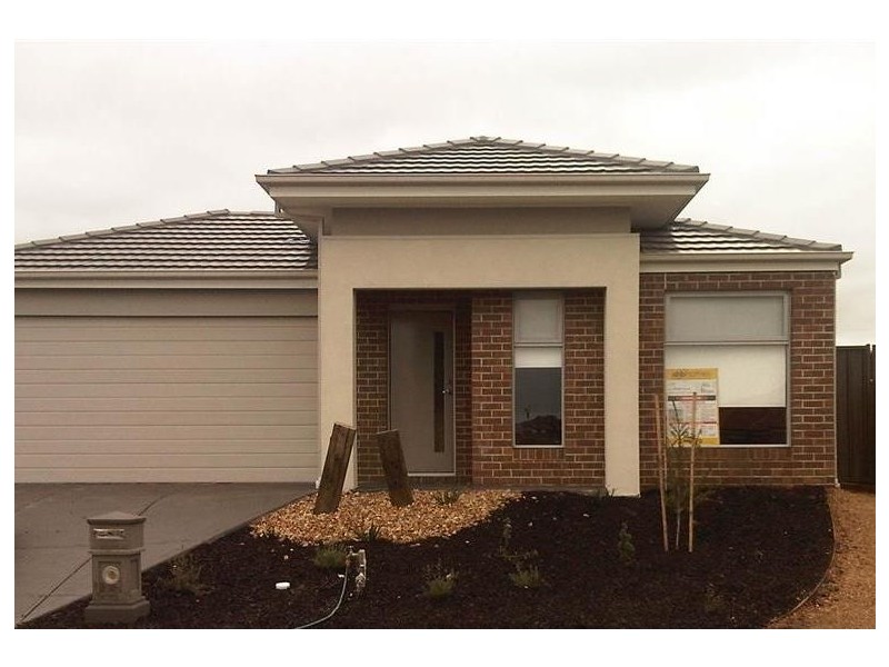 Lot 3028 Foyles Cres, Melton VIC 3337