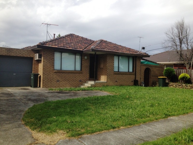 2/16 Adelaide Street, St Albans VIC 3021