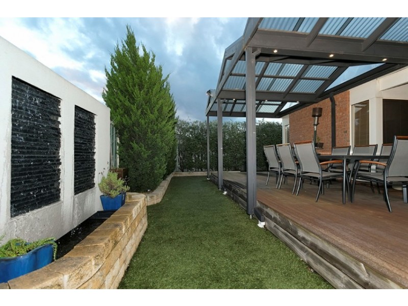 29 Chesterfield Road, Cairnlea VIC 3023