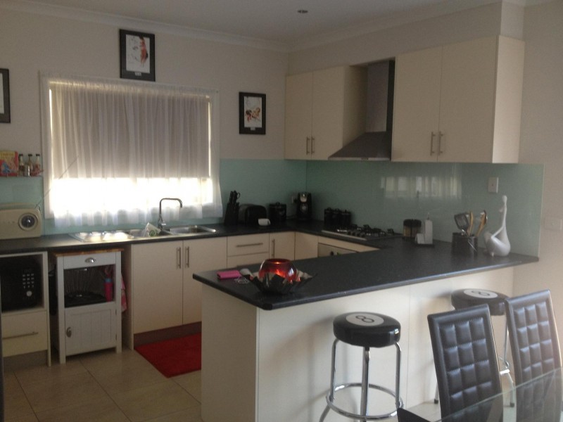 1 Saviour Road, Burnside Heights VIC 3023