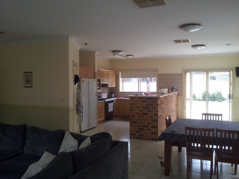 8 Clare Brennan Drive, Cairnlea VIC 3023