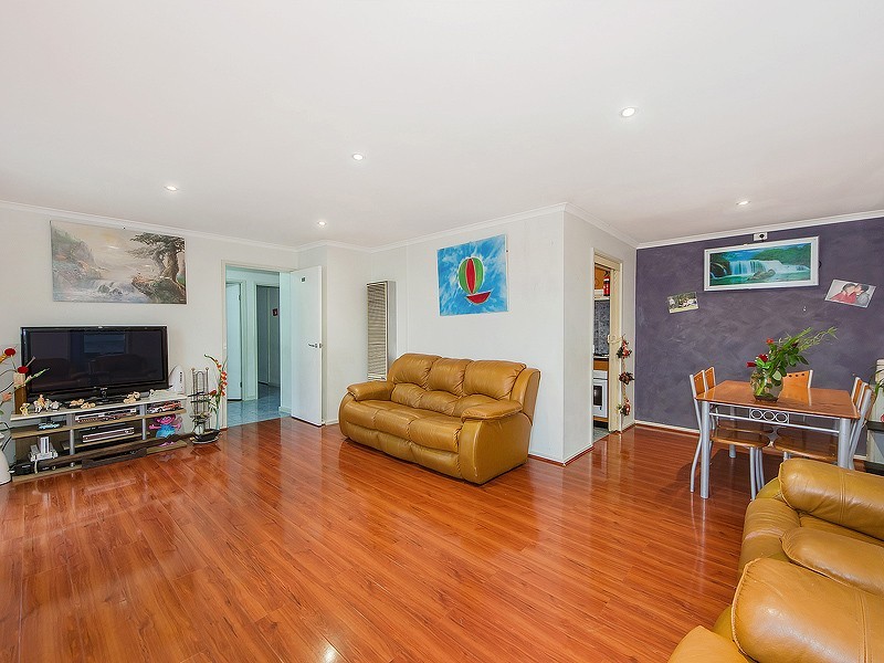 2 Taree Street, Kings Park VIC 3021