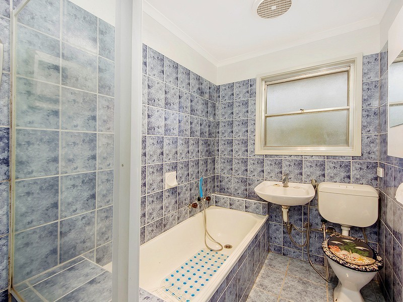 2 Taree Street, Kings Park VIC 3021