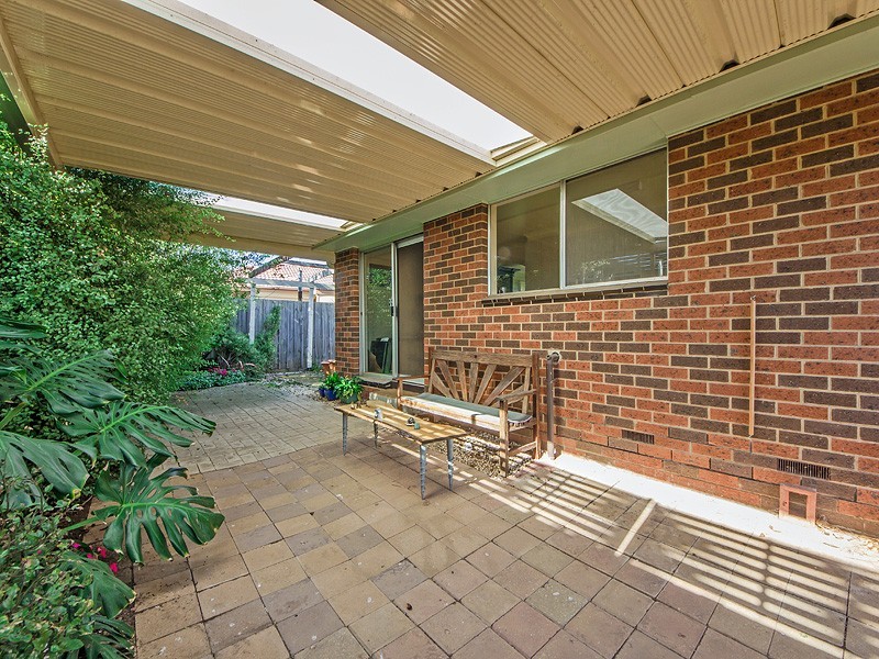 2 April Close, Albanvale VIC 3021