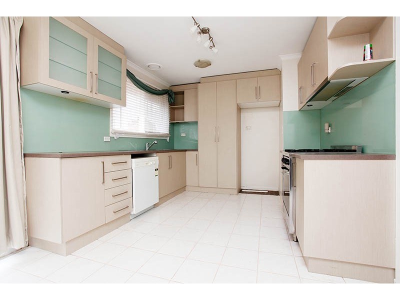 32 Winslow Crescent, Deer Park VIC 3023