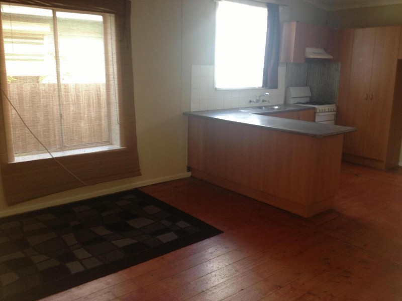 9 Cobham Street, St Albans VIC 3021