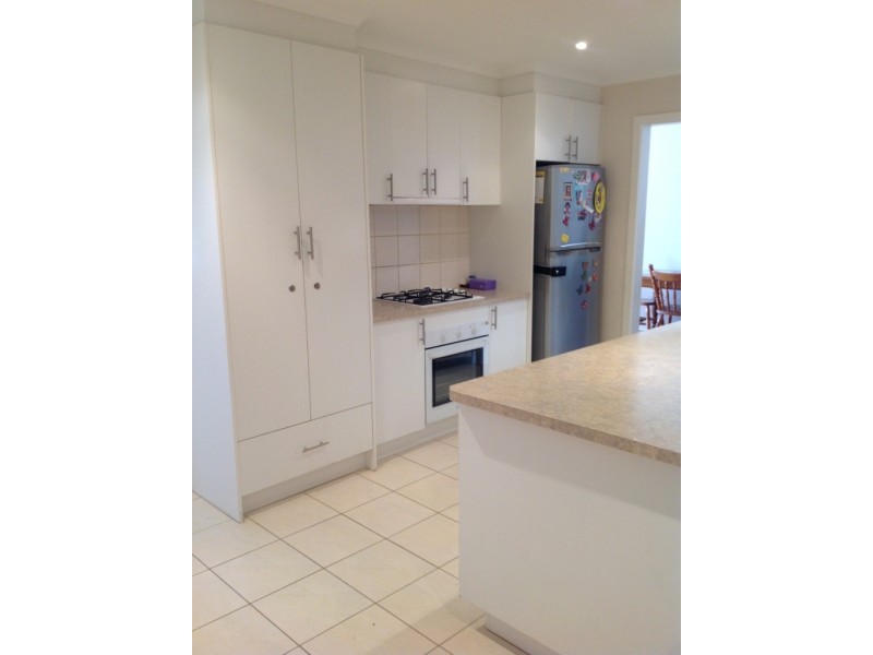 19 Pilbara Court, Kings Park VIC 3021