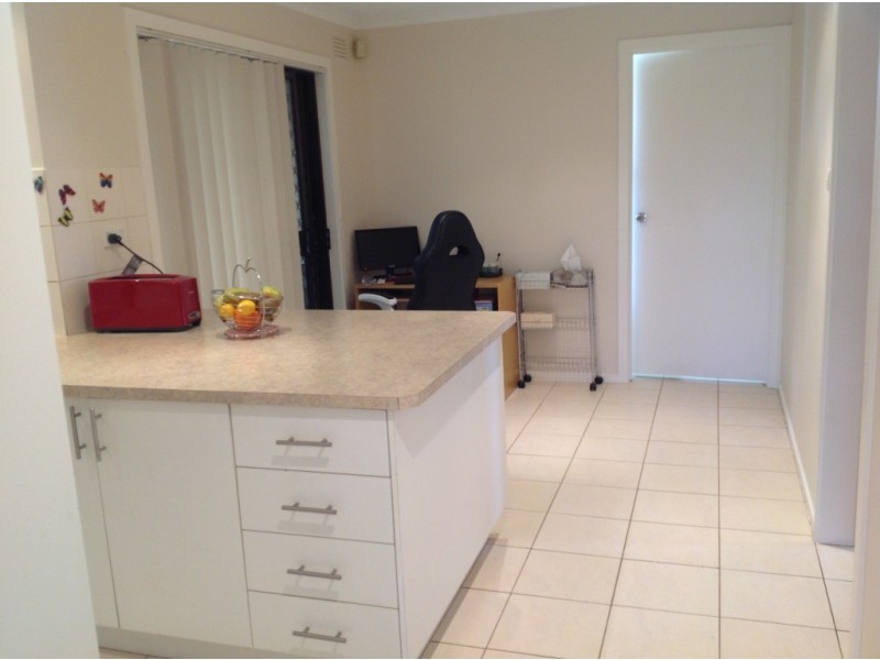 19 Pilbara Court, Kings Park VIC 3021