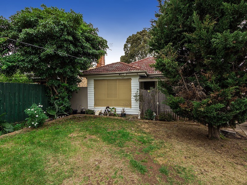 22 Earlsfield Court, Deer Park VIC 3023