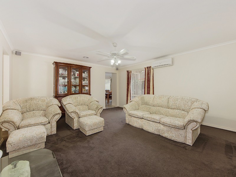 22 Heysen Parkway, Caroline Springs VIC 3023