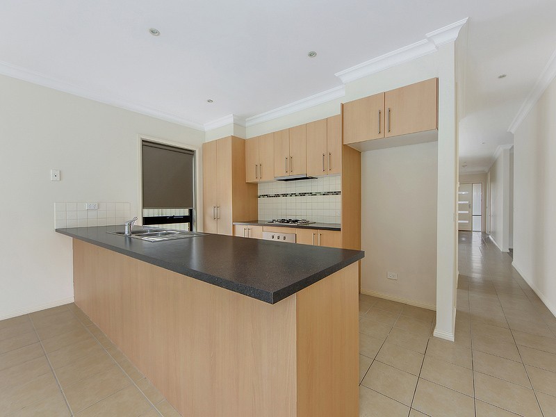 14 Minvi Terrace, Cairnlea VIC 3023