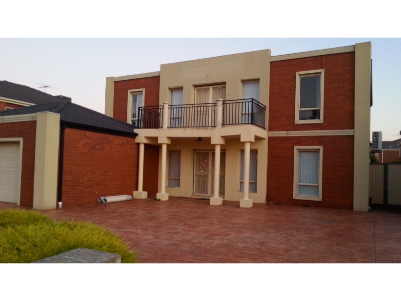 4 Solomon Drive, Cairnlea VIC 3023