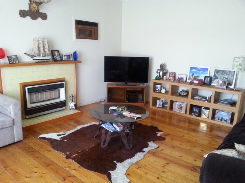 7 Welwyn Parade, Deer Park VIC 3023