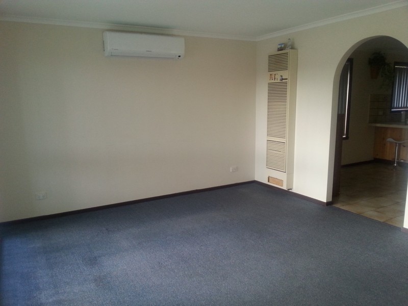 1/6 Beccles Court, St Albans VIC 3021
