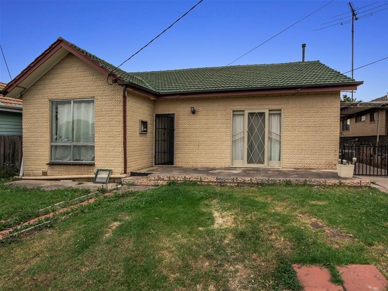 9 Cobham Street, St Albans VIC 3021