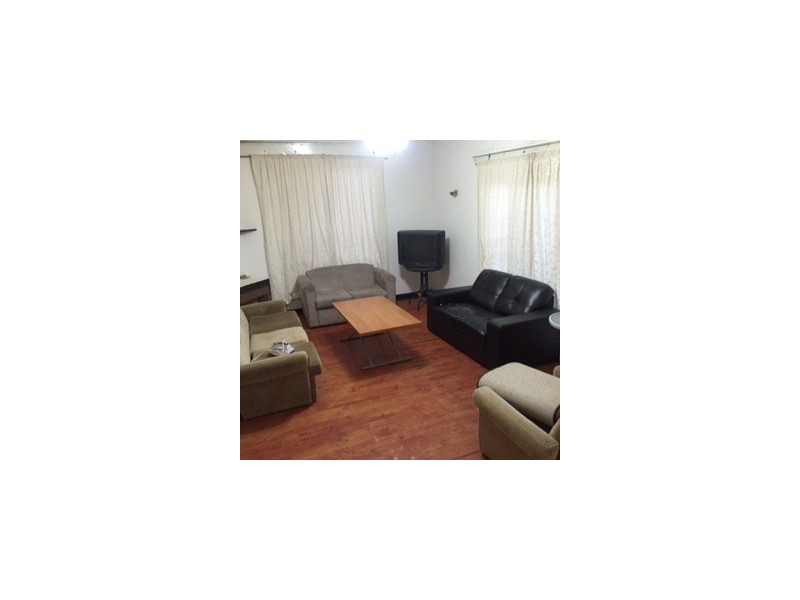 9 Cobham Street, St Albans VIC 3021