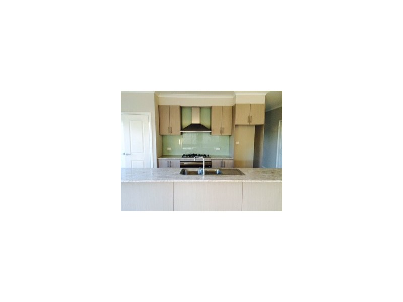 14 Barton Road, Burnside Heights VIC 3023