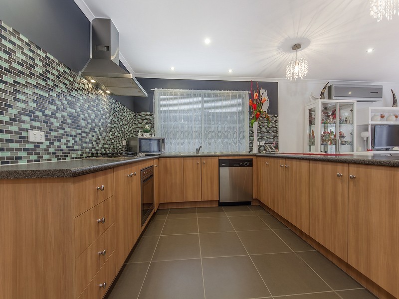 31 Brindalee Way, Hillside VIC 3037