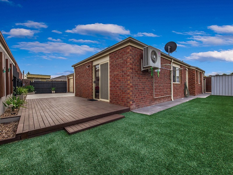 31 Brindalee Way, Hillside VIC 3037