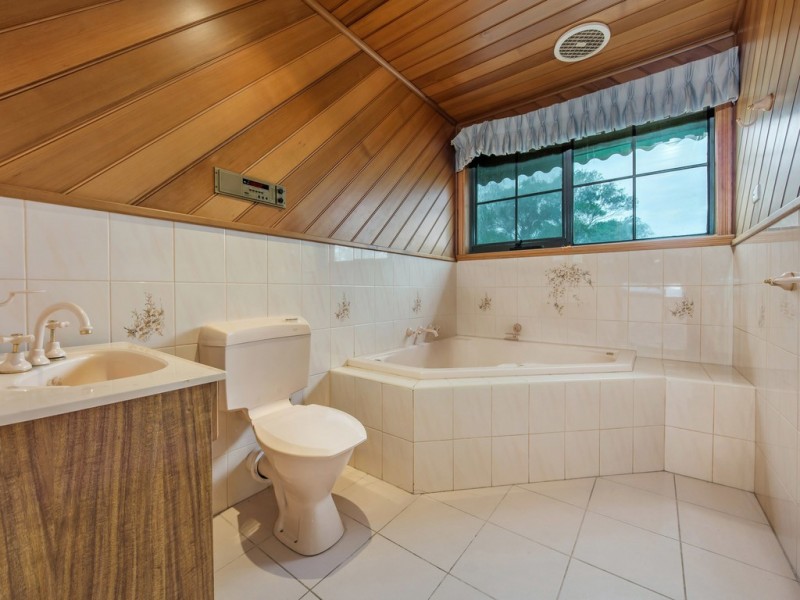 27 Rex Street, Kings Park VIC 3021