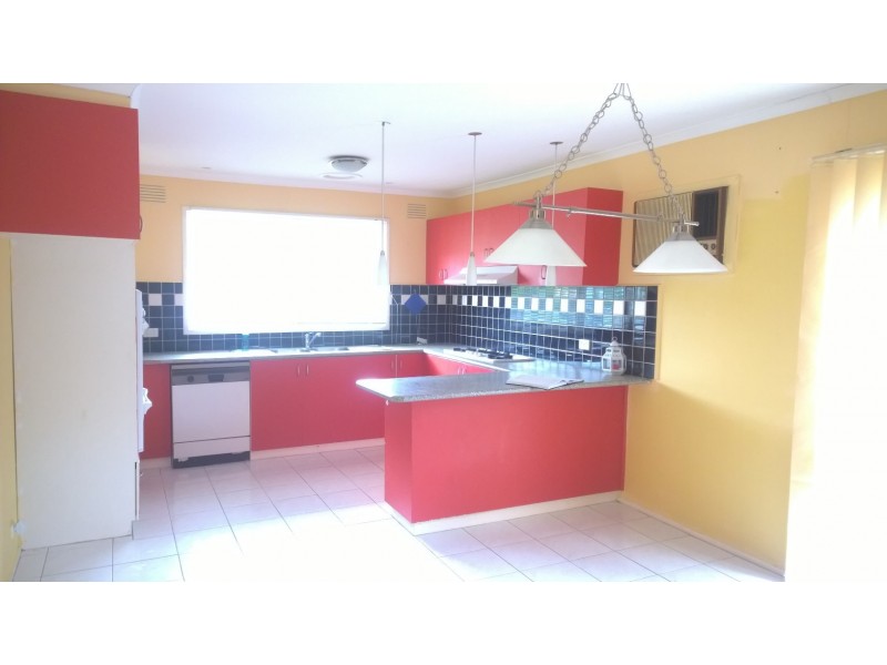 3 Meadowbank Court, Kings Park VIC 3021