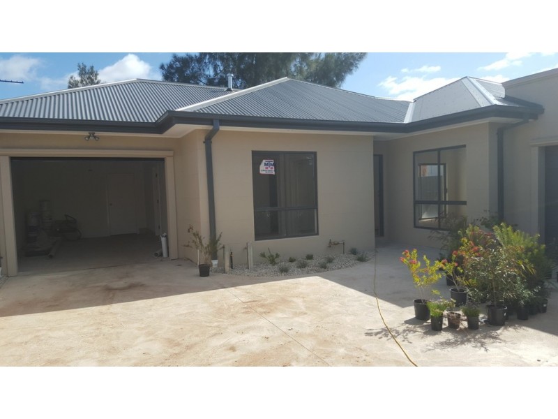 3/58 Fox Street, St Albans VIC 3021