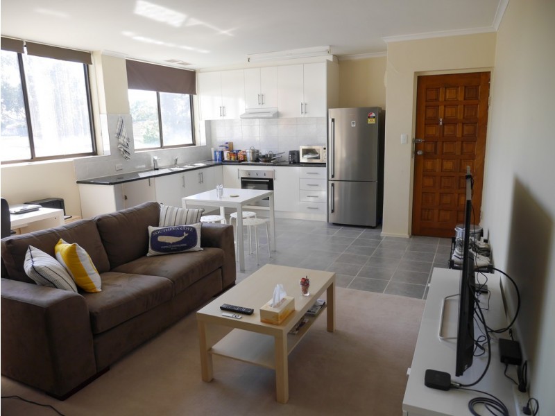 21/12 Percy Street, St Albans VIC 3021