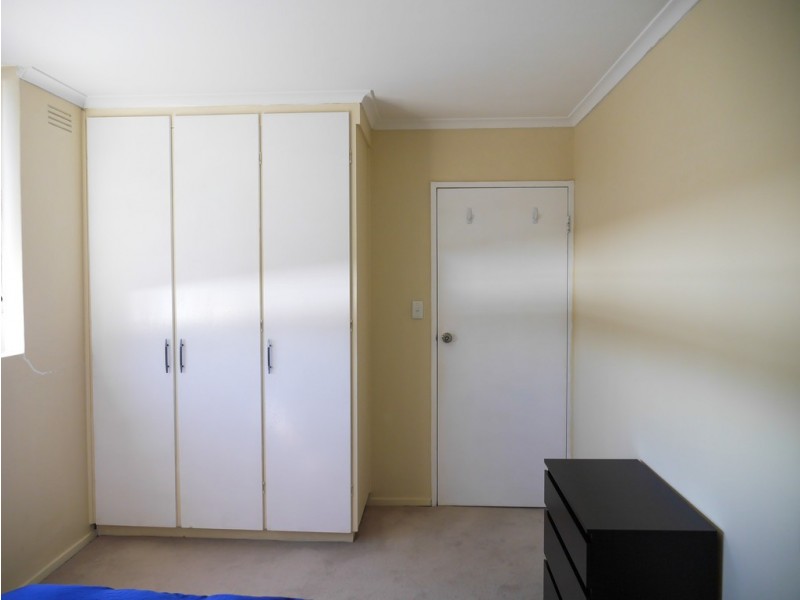 21/12 Percy Street, St Albans VIC 3021