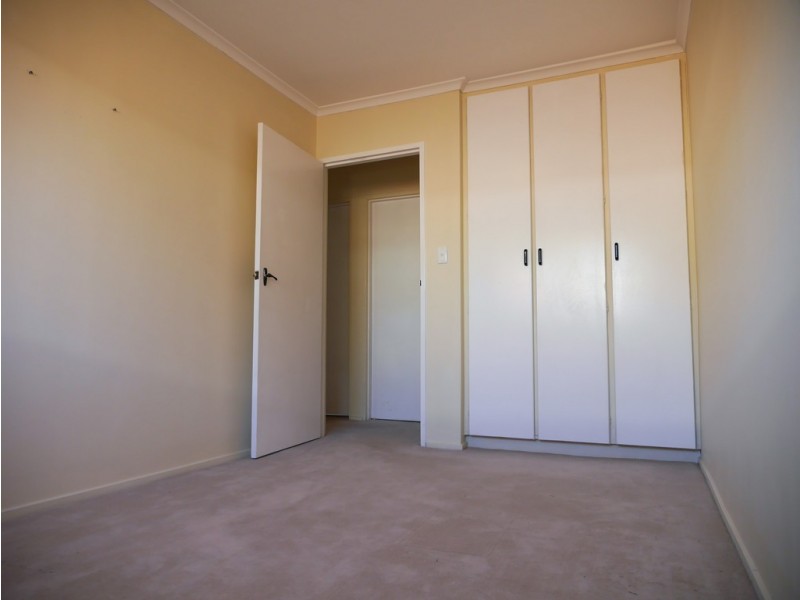 21/12 Percy Street, St Albans VIC 3021