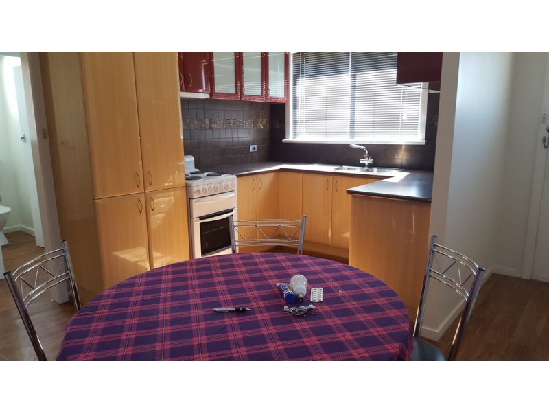 90A Leonard Avenue, St Albans VIC 3021