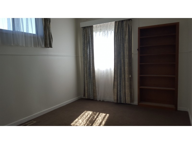 90A Leonard Avenue, St Albans VIC 3021