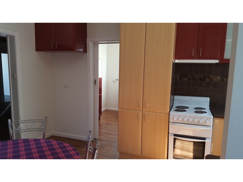 90A Leonard Avenue, St Albans VIC 3021