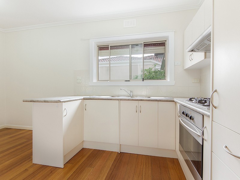 1/18 Conrad Street, St Albans VIC 3021