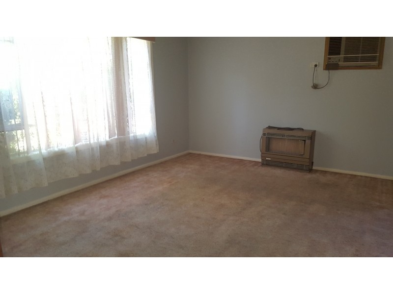 148 Main Road East, St Albans VIC 3021