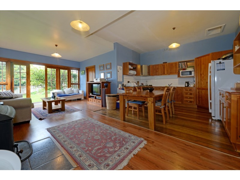 18 Forest Road, West Hobart TAS 7000