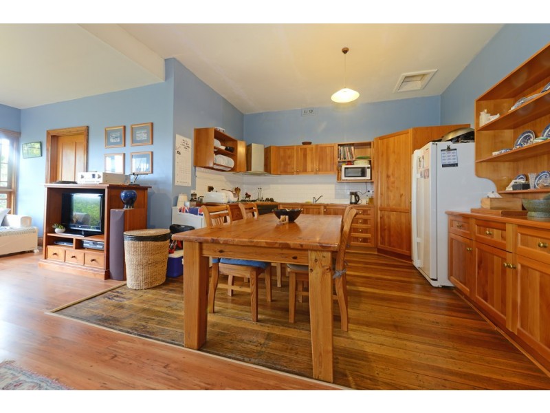 18 Forest Road, West Hobart TAS 7000