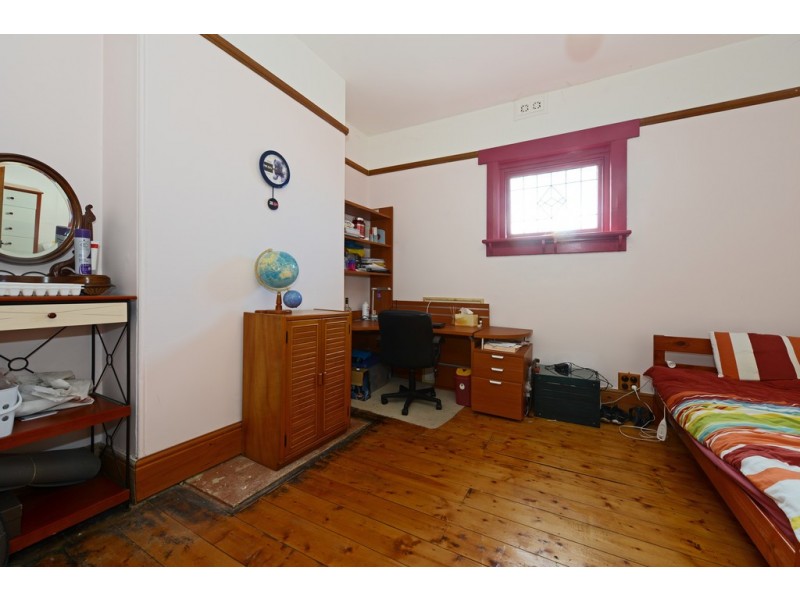 18 Forest Road, West Hobart TAS 7000