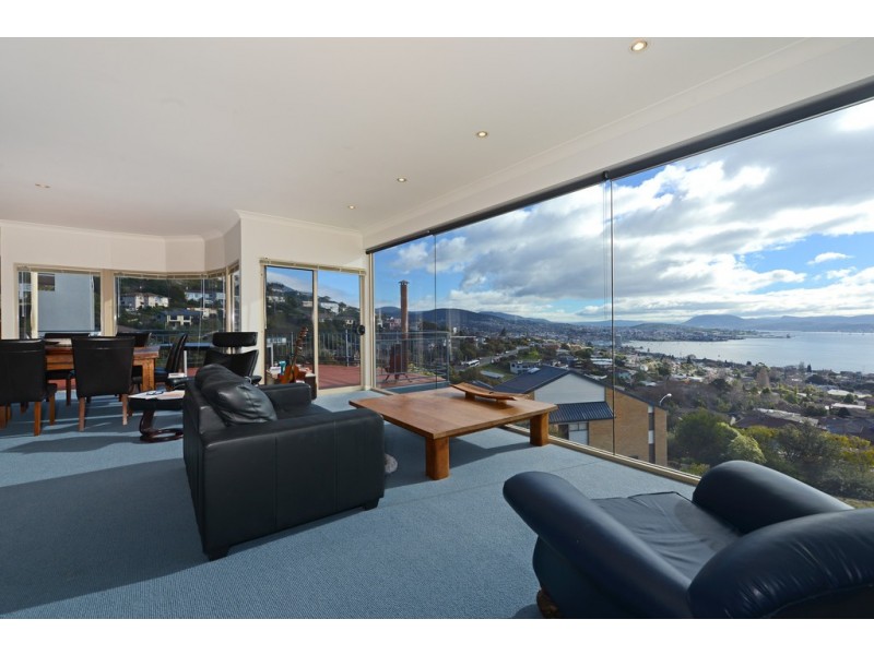 10 Virginia Court, Sandy Bay TAS 7005