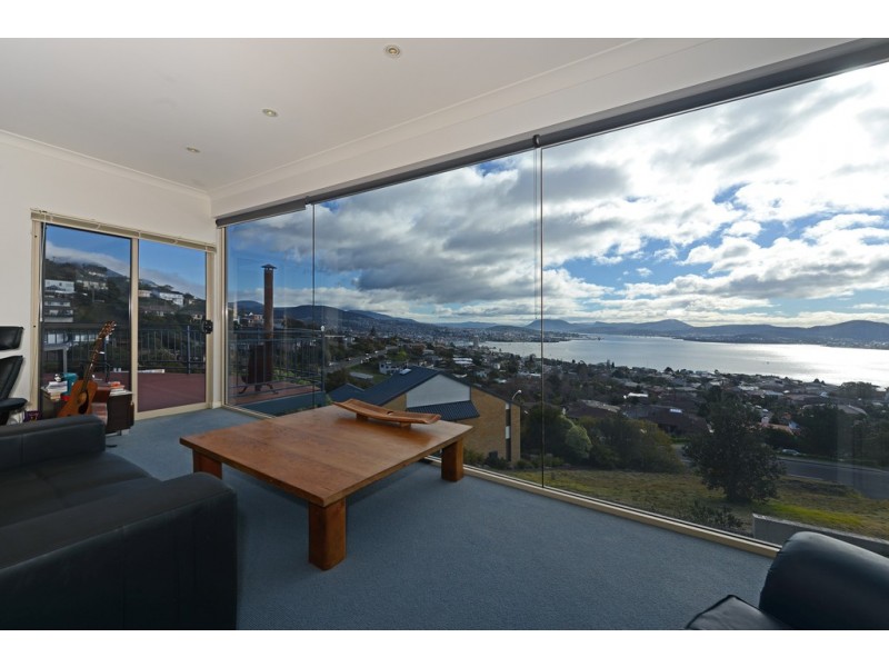 10 Virginia Court, Sandy Bay TAS 7005