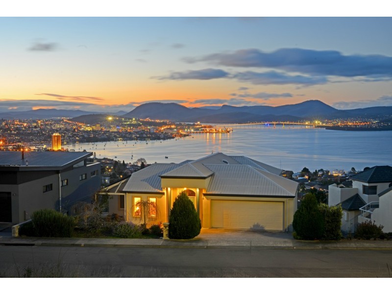 10 Virginia Court, Sandy Bay TAS 7005