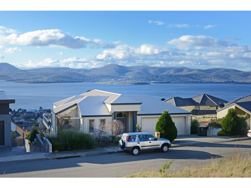 10 Virginia Court, Sandy Bay TAS 7005