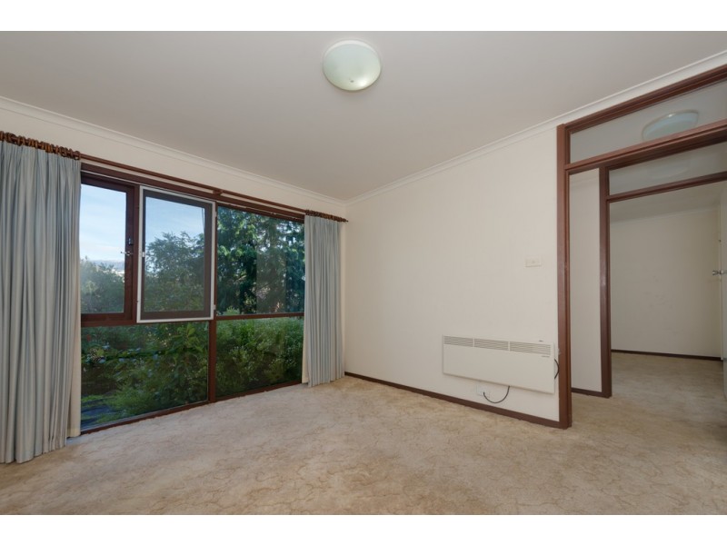 2/13 Wayne Avenue, Sandy Bay TAS 7005