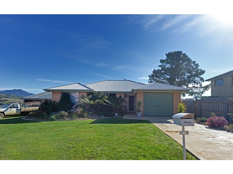 10 Brendan Crescent, Austins Ferry TAS 7011