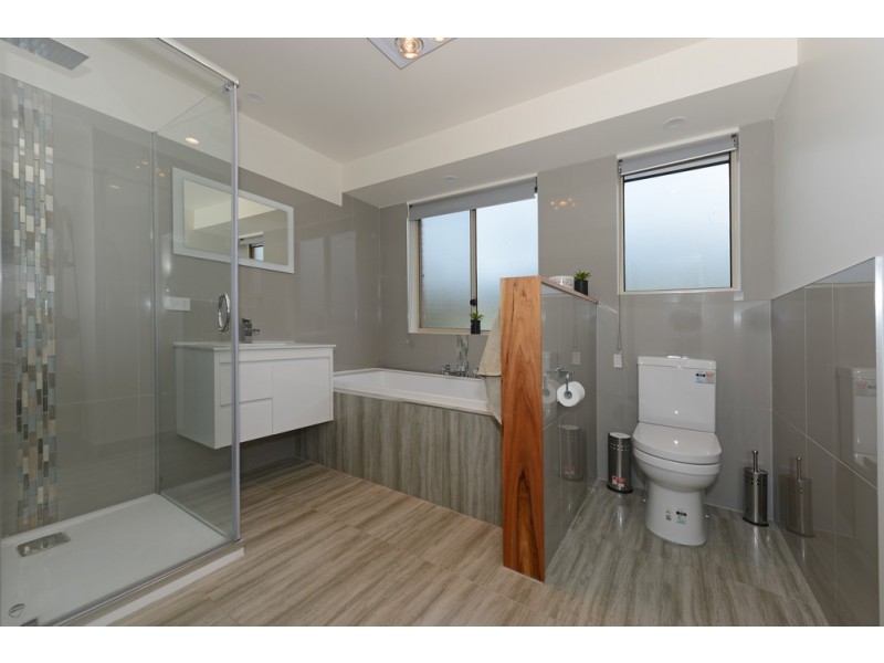 10 Brendan Crescent, Austins Ferry TAS 7011