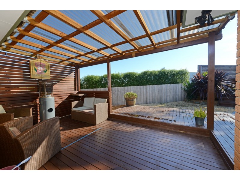 10 Brendan Crescent, Austins Ferry TAS 7011