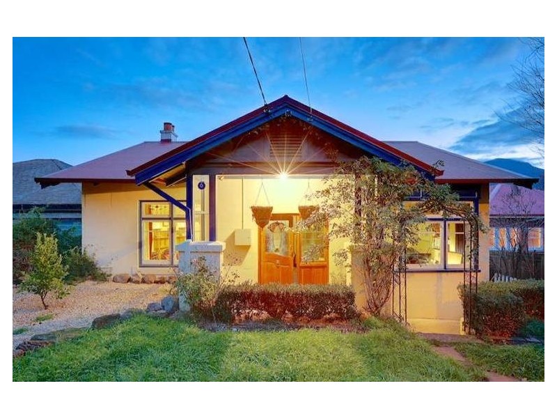 108 New Town Road, New Town TAS 7008